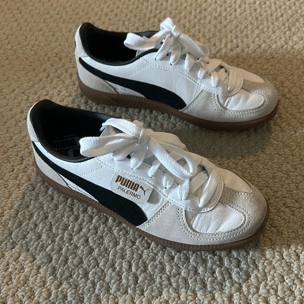 Puma Palermo sneakers in black/white size 6.5